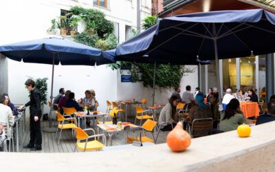 Los patios de Valencia son particulares. Las Provincias. 23 de mayo de 2018